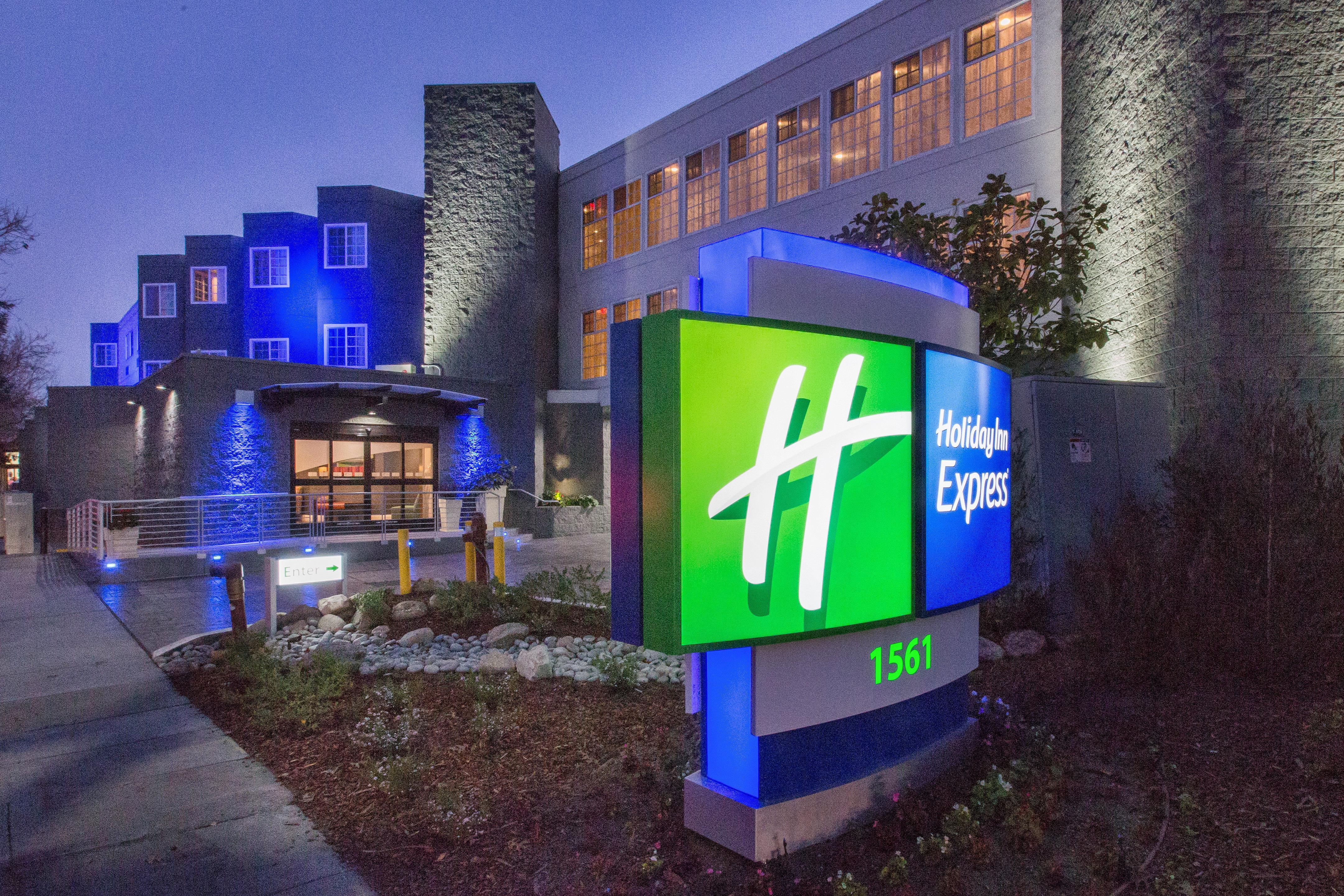 Holiday Inn Express Mountain View South Palo Alto By Ihg Exterior foto